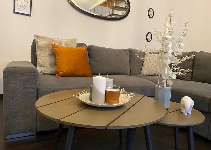 Romantic In Center, Old Town Apartment Brasov